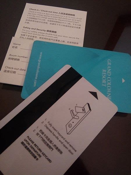 Types of hotel key cards and how they work 